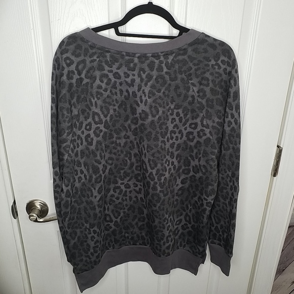 NWT VS Pink Animal Print Sweatshirt - Picture 5 of 5